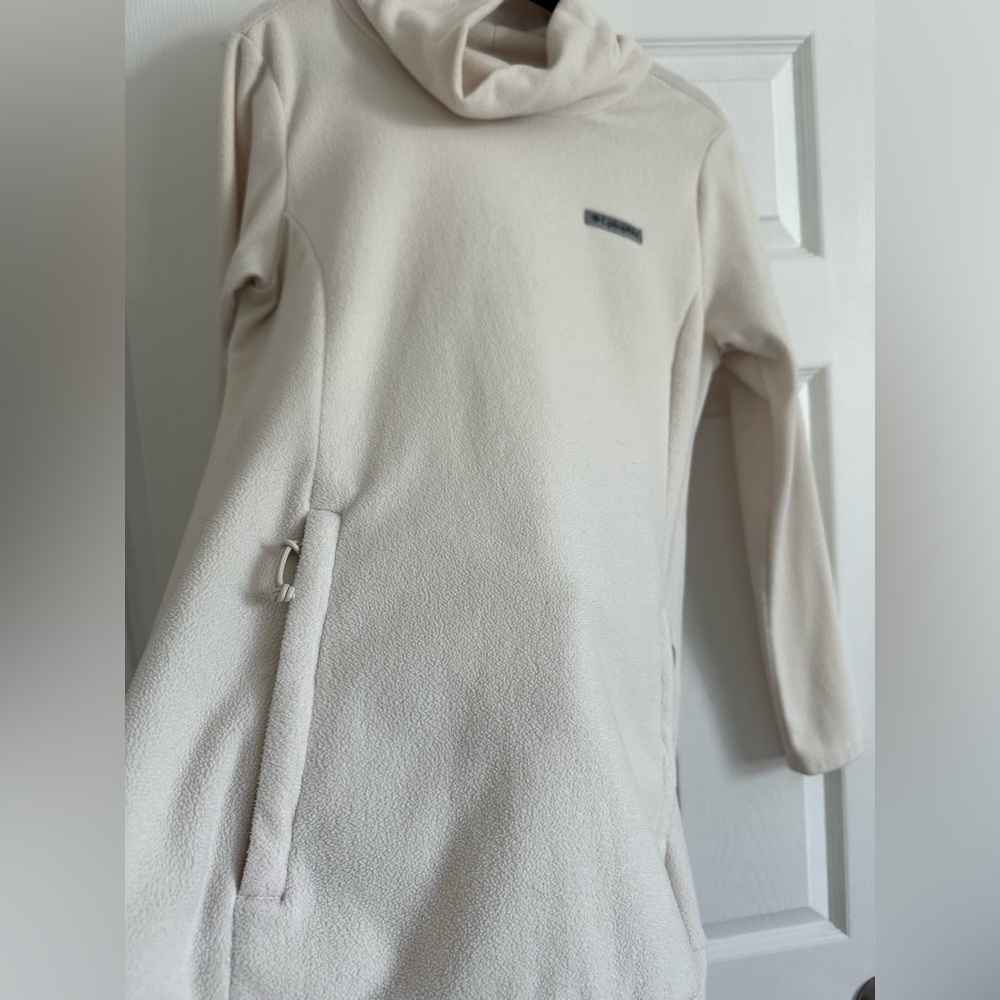 Columbia sweater - Picture 2 of 6